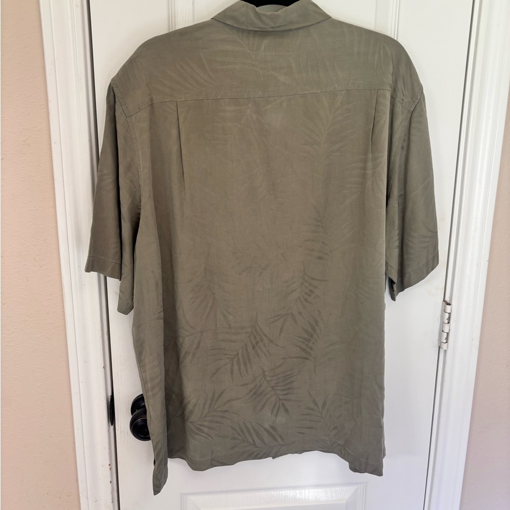 Claiborne‎ Men’s XL 100% Silk Floral Short Sleeve Button-Up Camp Shirt - Picture 2 of 5
